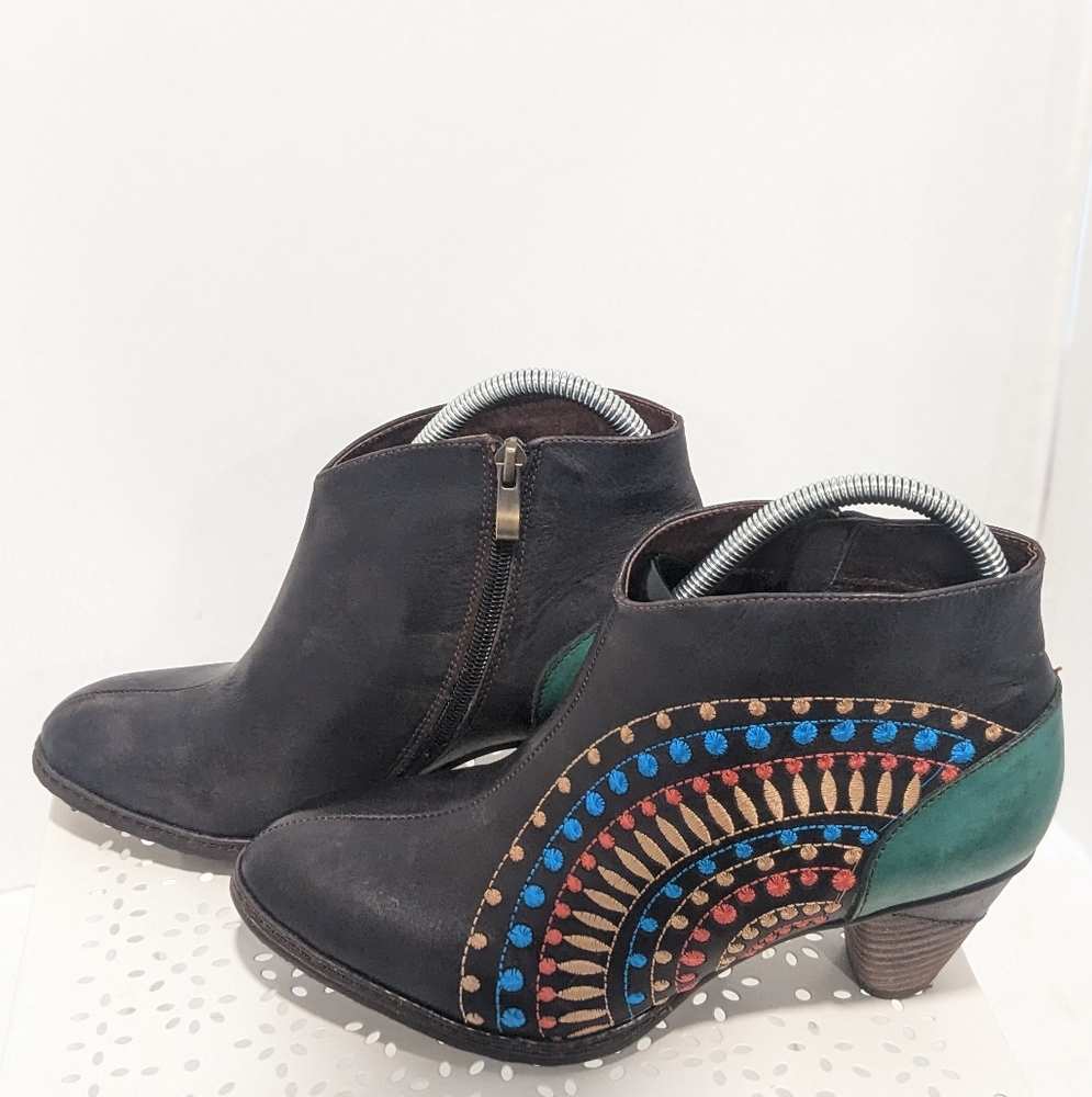 L ' artiste Rhapsody leather boots - Picture 15 of 16